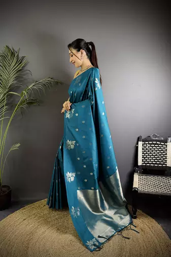 Firozi lichi blend silk flower zari weaving banarasi saree