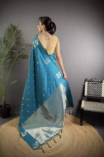 Firozi lichi blend silk flower zari weaving banarasi saree