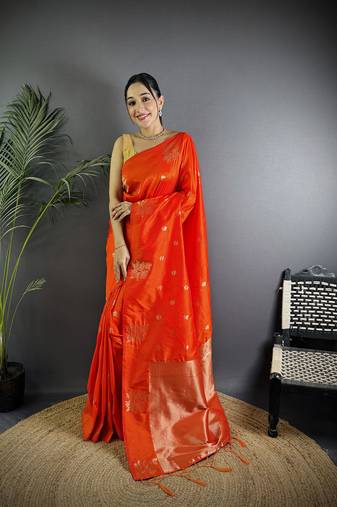 Red lichi blend silk flower zari weaving banarasi saree