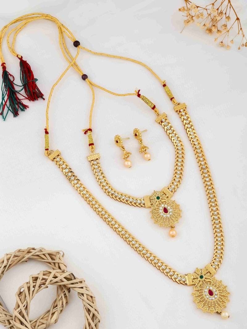 Traditional gold plated  necklace set with earrings for women – temple jewellery with kundan & pearl detailing