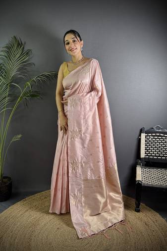 Baby pink lichi blend silk flower zari weaving banarasi saree