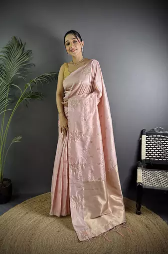 Baby pink lichi blend silk flower zari weaving banarasi saree