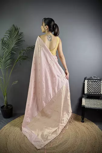 Baby pink lichi blend silk flower zari weaving banarasi saree
