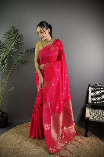 Red lichi blend silk flower zari weaving banarasi saree