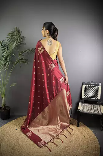 Maroon lichi silk flower zari weaving banarasi saree