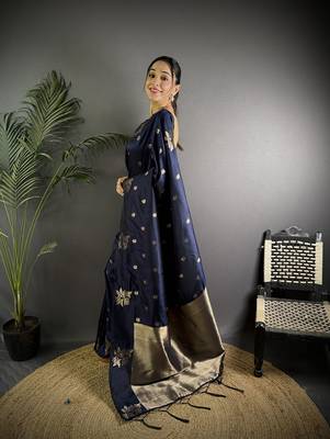 Navy blue lichi blend silk flower zari weaving banarasi saree 2