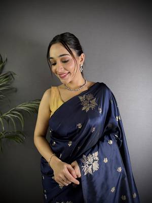 Navy blue lichi blend silk flower zari weaving banarasi saree 3