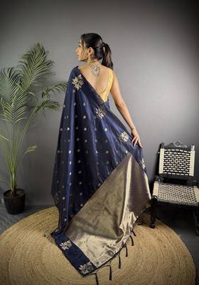 Navy blue lichi blend silk flower zari weaving banarasi saree 4
