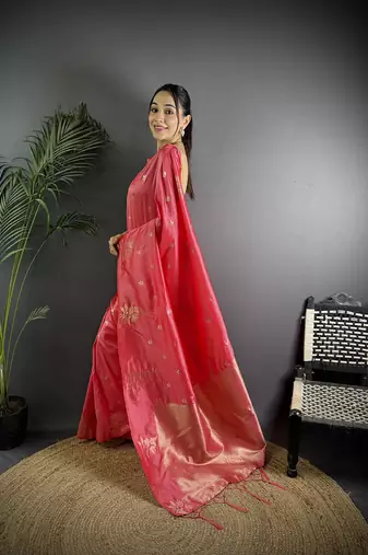 Pink lichi blend silk flower zari weaving banarasi saree