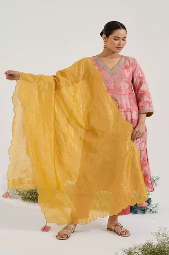 Blush pink printed jacquard kurta set with dupatta