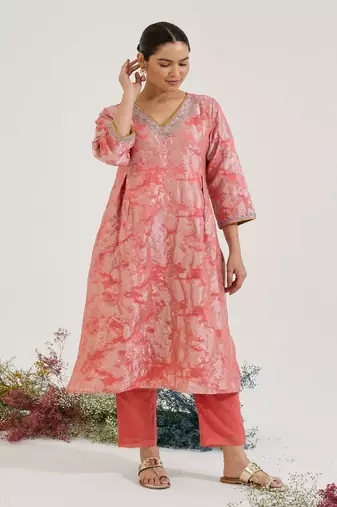 Blush pink printed jacquard kurta set with dupatta