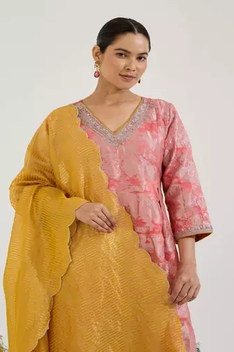 Blush pink printed jacquard kurta set with dupatta
