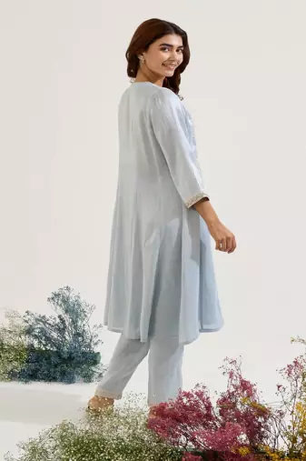 Blue embroidered tissue kurta set with dupatta