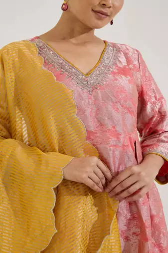 Blush pink printed jacquard kurta set with dupatta