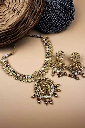 Elegant kempu rajwadi drop style necklace set
