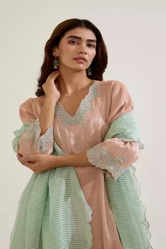 Pink embroidered tissue kurta set with dupatta