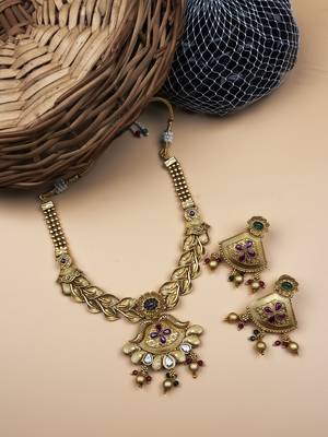 Captivating gold plated rajwadi pendant necklace set 2