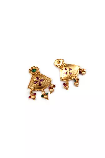 Captivating gold plated rajwadi pendant necklace set