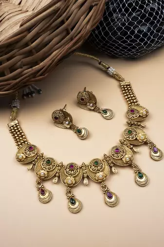 Gold plated kempu hydra rajwadi necklace set