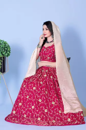 Exquisite Rani Pink Lehenga Choli for Regal Beauty