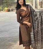  Floral Embroidered Notch Neck Pure Cotton Kurta With Trouser & Dupatta