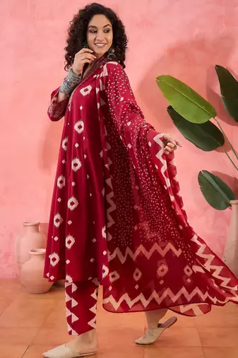 Women's maroon & beige geometric printed a-line kurta with trousers & dupatta