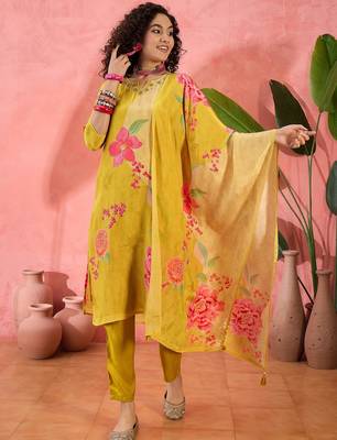Women's yellow & pink floral printed kurta with trousers & dupatta 1