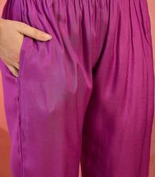 Women's plum & beige floral printed kurta with trousers & dupatta