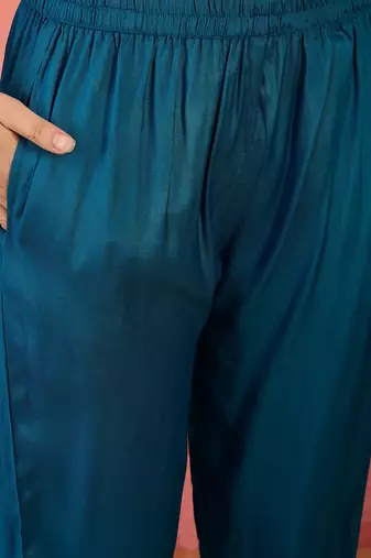Women's teal blue & beige floral printed kurta with trousers & dupatta