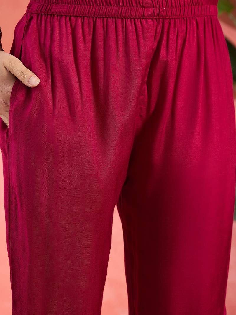Women's dark magenta & white floral printed kurta with trousers & dupatta