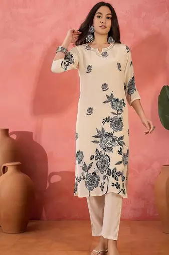 Women's cream & black floral printed kurta with trousers & dupatta