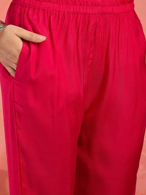 Women's dark rani pink & white floral printed kurta with trousers & dupatta 2