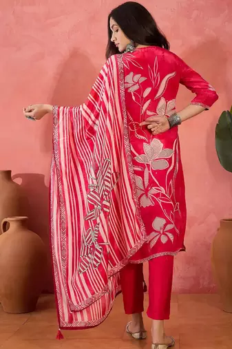 Women's dark peach & white floral printed kurta with trousers & dupatta