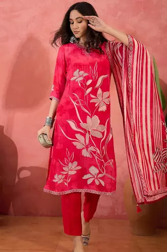 Women's dark peach & white floral printed kurta with trousers & dupatta