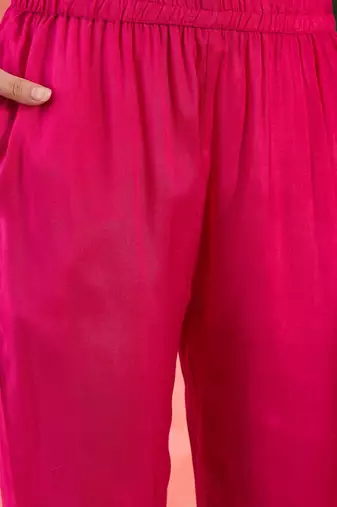 Women's pink & white floral printed kurta with trousers & dupatta