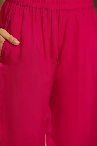 Women's magenta pink & white bandhani printed kurta with trousers & dupatta