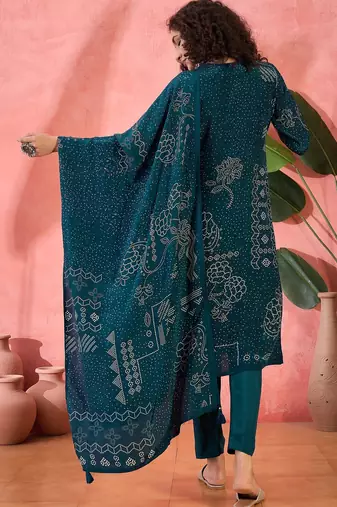 Women's bottle green floral printed kurta with trousers & dupatta