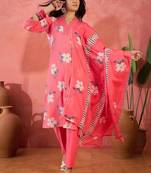 Women's peach & white floral printed kurta with trousers & dupatta
