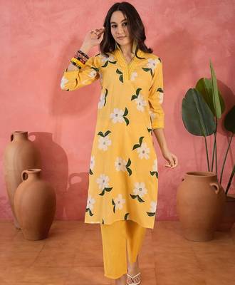 Women's yellow & white floral printed kurta with trousers & dupatta 1