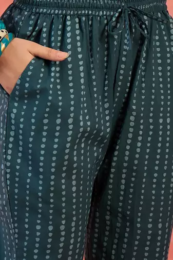 Women's teal blue & white floral printed kurta with trousers & dupatta