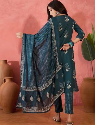 Women's teal blue & white floral printed kurta with trousers & dupatta 3
