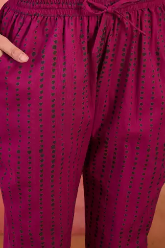 Women's magenta & white floral printed kurta with trousers & dupatta