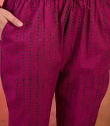 Women's magenta & white floral printed kurta with trousers & dupatta