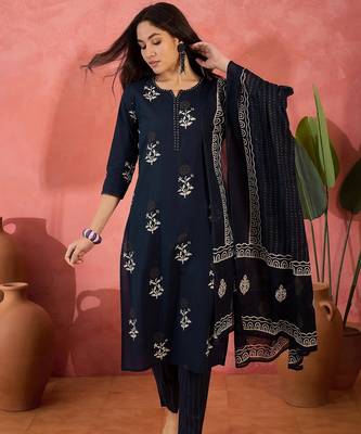 Women's navy blue & white floral printed kurta with trousers & dupatta 4