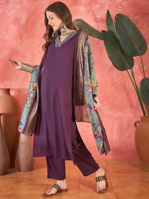 Women's wine pink v-neck embroidered kurta with trousers & dupatta 5