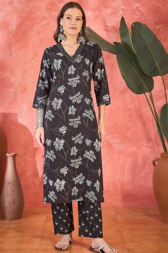 Women's black & white floral printed kurta with trousers & dupatta