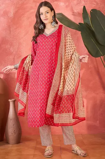 Women's rani pink & beige paisley printed kurta with trousers & dupatta