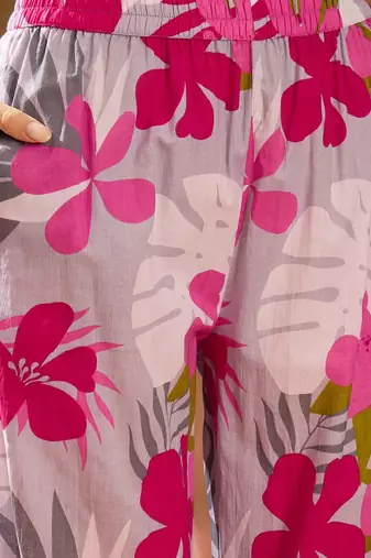 Women's grey & pink floral printed a-line kurta with trousers