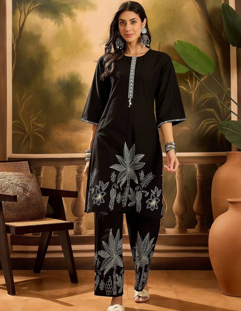 Women's black & cream floral printed kurta with palazzo