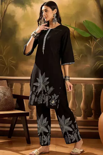 Women's black & cream floral printed kurta with palazzo